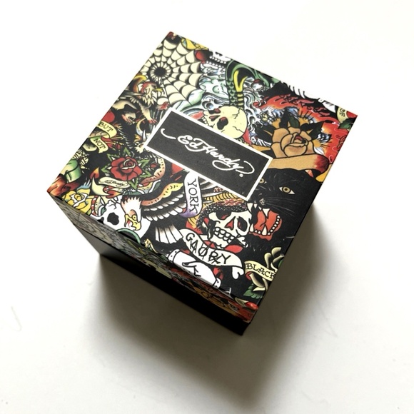 ED HARDY Oversized Skull Beaded Dial Wristwatch Color Black Silicone Strap Watch - Picture 2 of 8